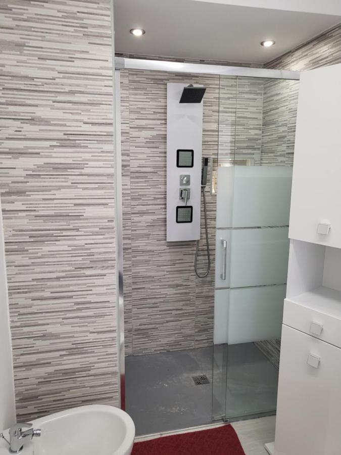 Holithªy Molª Bed & Breakfast Mola di Bari Exterior photo